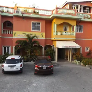 Tropical Court 3* Montego Bay